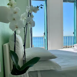 camera-carolina.hotelitalianriviera.com/